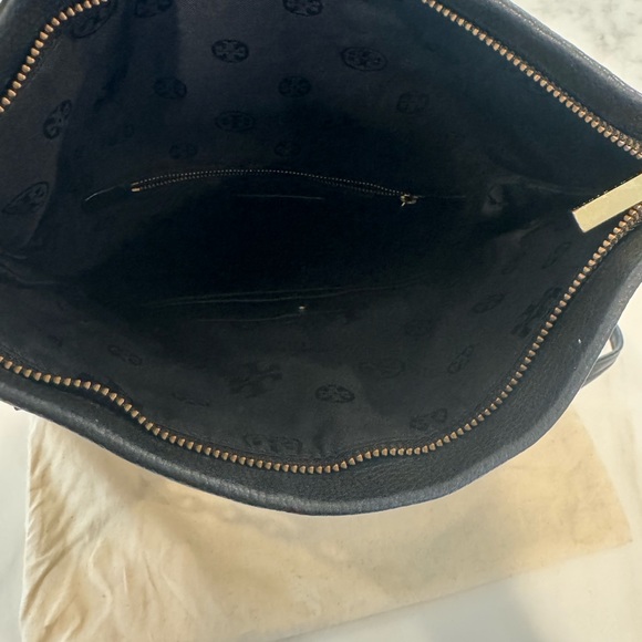 Tory Burch Bombe Fold-Over Crossbody/Clutch Bag - Picture 9 of 10